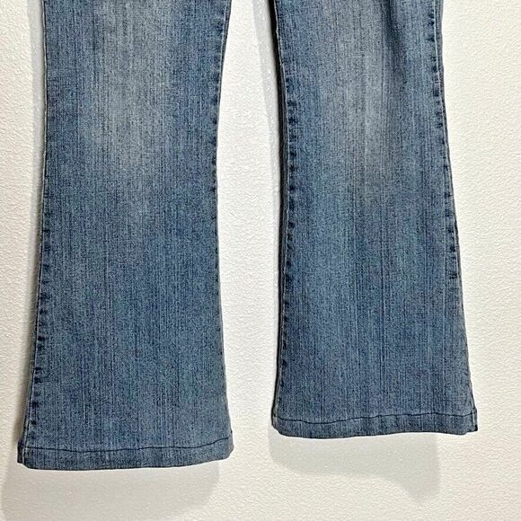 Jou Jou Women's Flared Bottom Jeans Print Embroidered Floral 11/12 Boho, Hippie - Picture 3 of 16